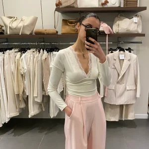 TOP SCOLLO IN PIZZO