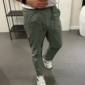 PANTALONE chino