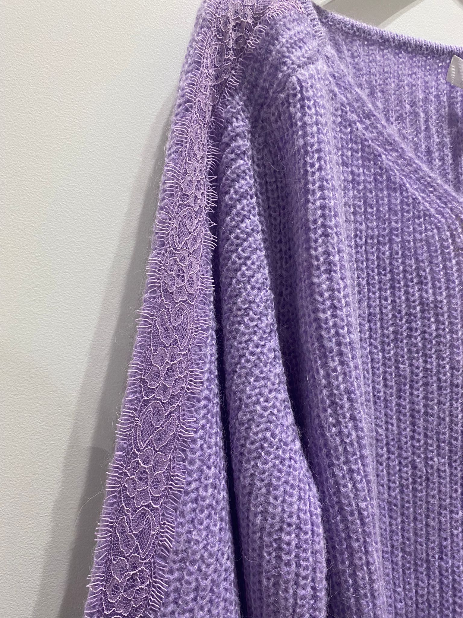 Maglia con Dettaglio in Pizzo sulla Manica Twinset - immagine 3