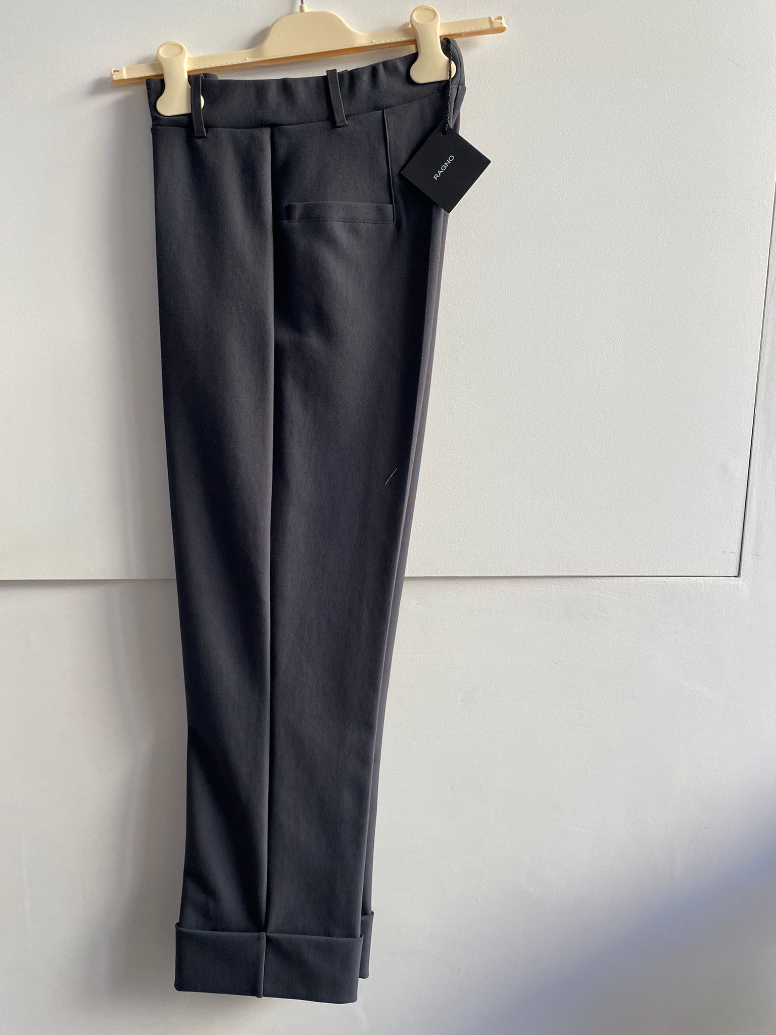 Pantalone Ragno con Vestibilità Dritta e Piegone sul Fondo - immagine 2